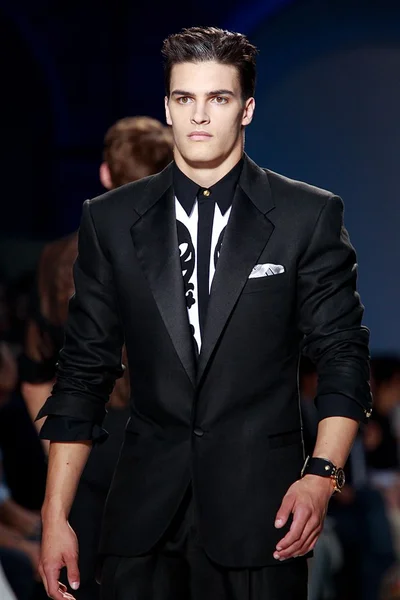 Look 68